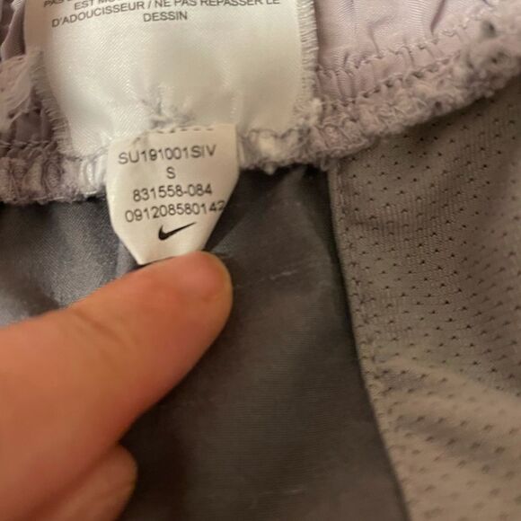 Nike Athletic Striped Running Shorts Grey Small - Picture 7 of 17